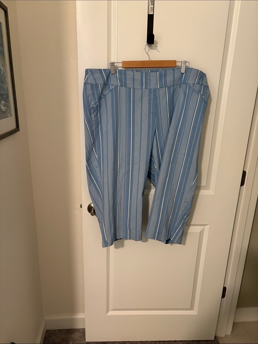Light Blue Striped Capris - Women's Pull-On Capris